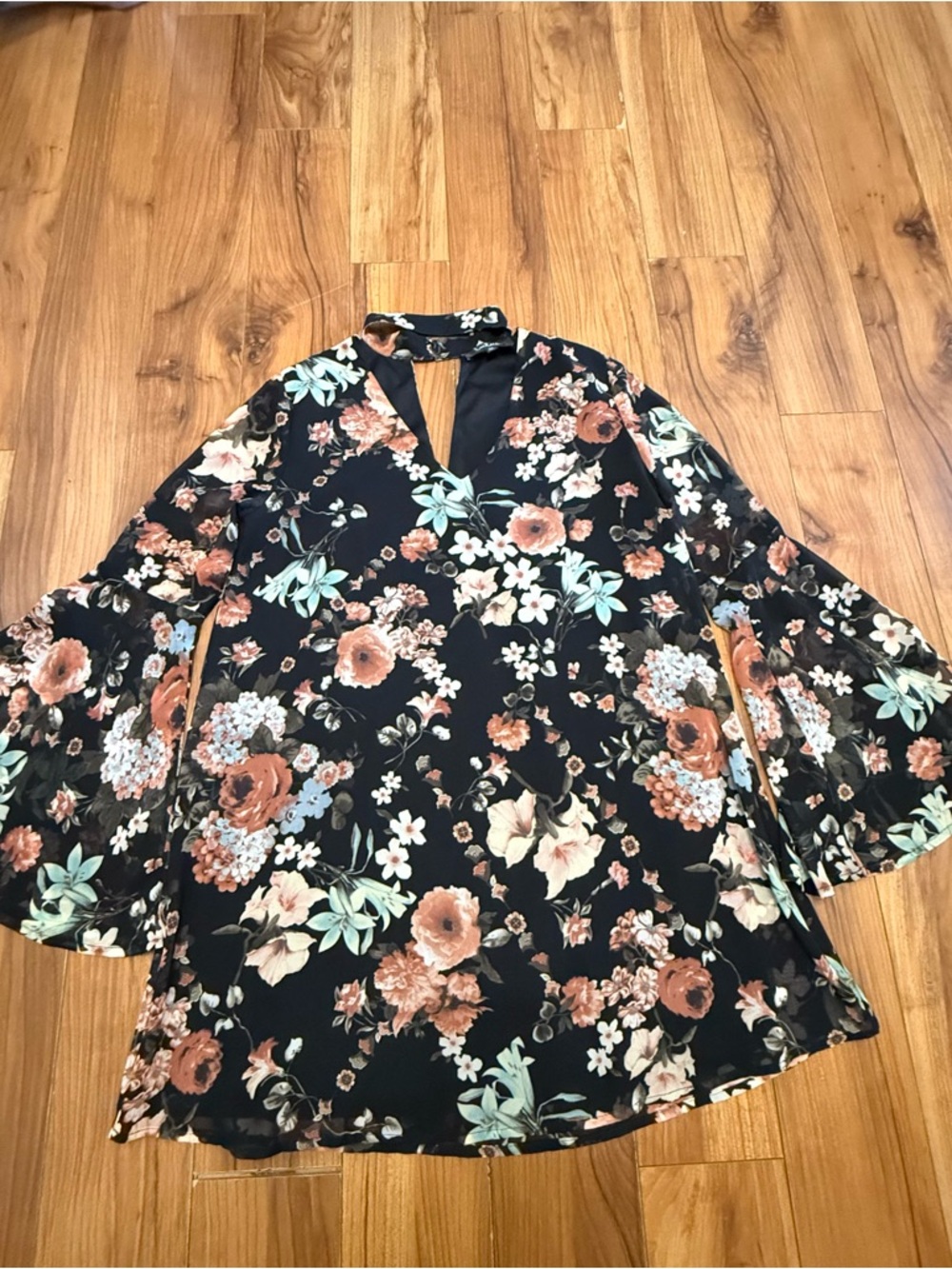 Lulus Dress size MEDIUM